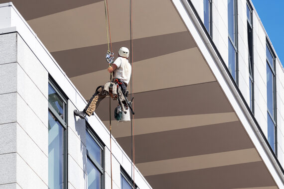Exterior Building Washing